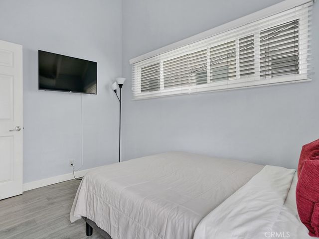 1320 W Balboa Boulevard, Newport Beach, CA 92661