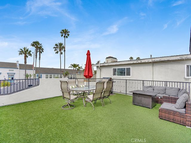 1320 W Balboa Boulevard, Newport Beach, CA 92661