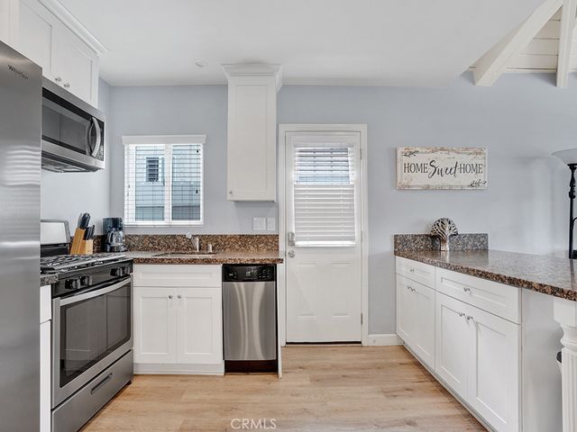 1320 W Balboa Boulevard, Newport Beach, CA 92661