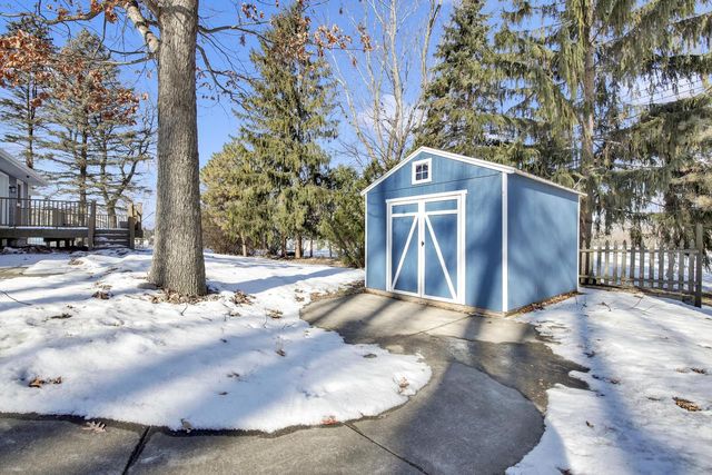 19260 Brookdale DRIVE, Brookfield, WI 53045