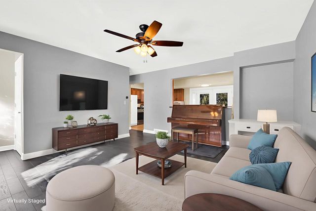 19260 Brookdale DRIVE, Brookfield, WI 53045