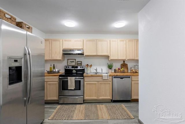 2405 W Hernandez St, Pensacola, FL 32505