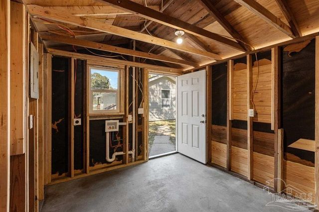 2405 W Hernandez St, Pensacola, FL 32505