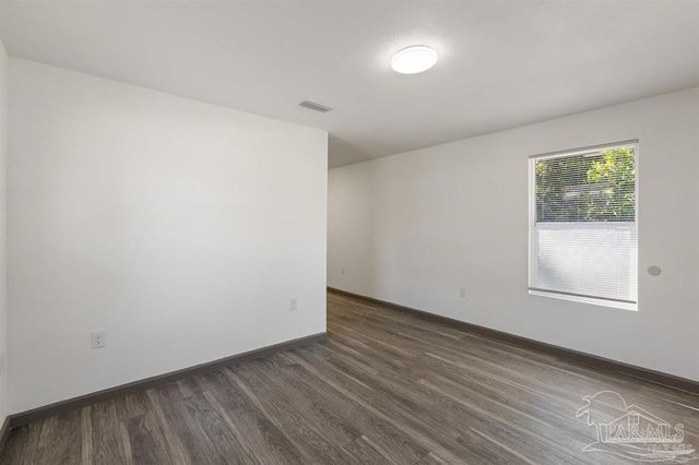 2405 W Hernandez St, Pensacola, FL 32505