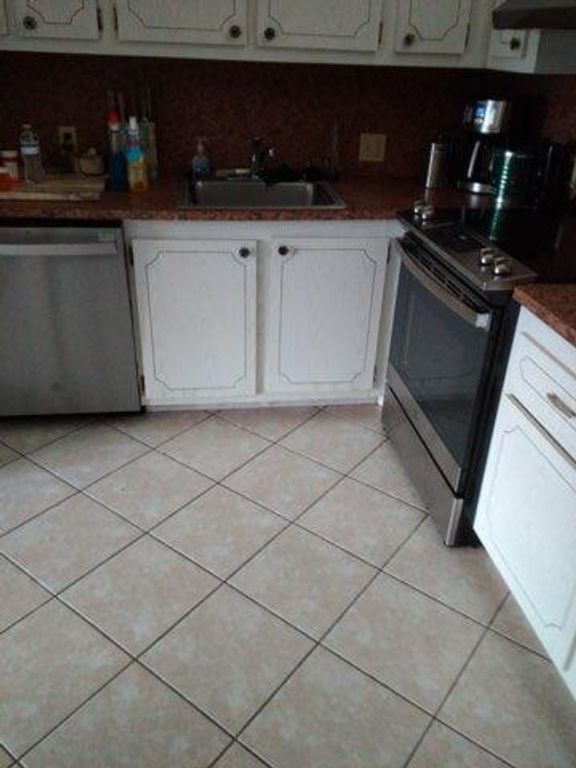 Image 12 of property listing at 246 Fanshaw F, Boca Raton, FL 33434