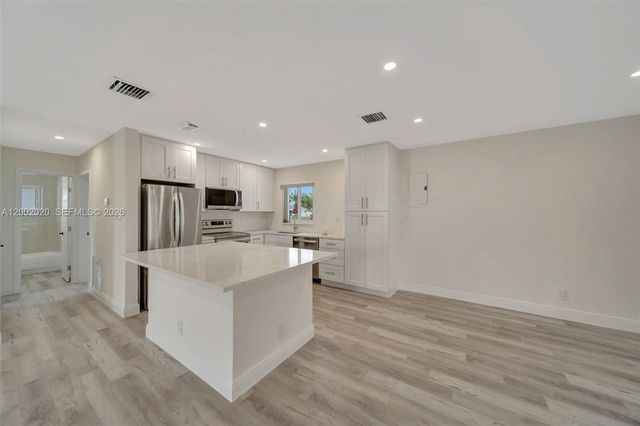 8502 NW 59th Street, Tamarac, FL 33321