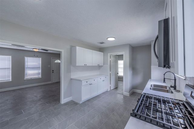 5007 Northridge Drive, Houston, TX 77033