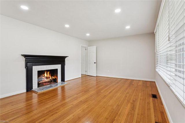 115 Marcella RD, Hampton, VA 23666