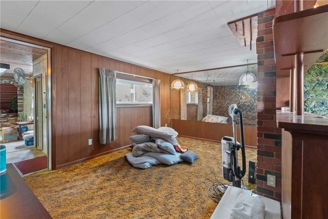 230 Keaggy Ave, Salem Twp, PA 15633