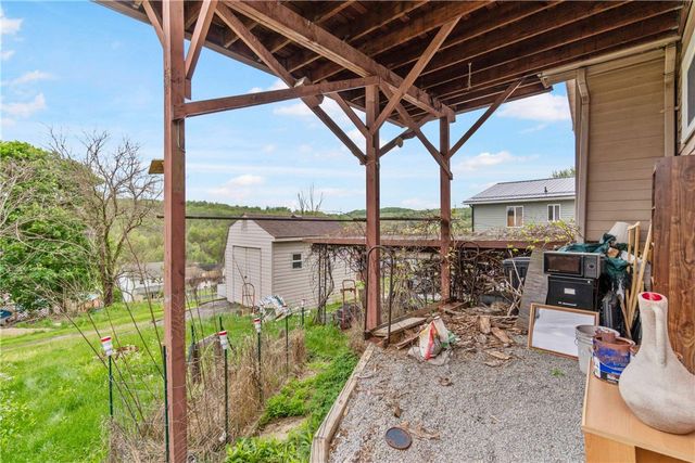 230 Keaggy Ave, Salem Twp, PA 15633