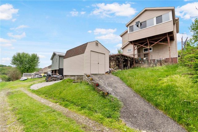 230 Keaggy Ave, Salem Twp, PA 15633