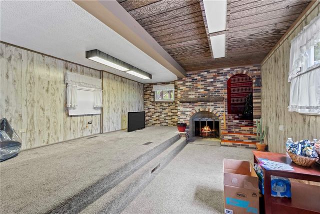 230 Keaggy Ave, Salem Twp, PA 15633