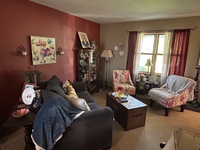 2504 BISON Court, Erie, PA 16509
