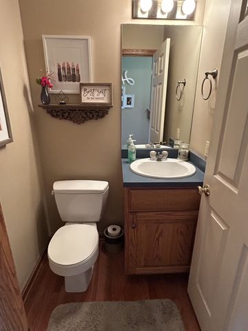 2504 BISON Court, Erie, PA 16509