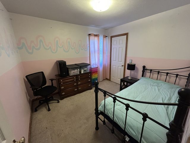 2504 BISON Court, Erie, PA 16509