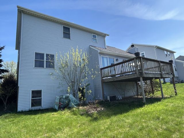 2504 BISON Court, Erie, PA 16509