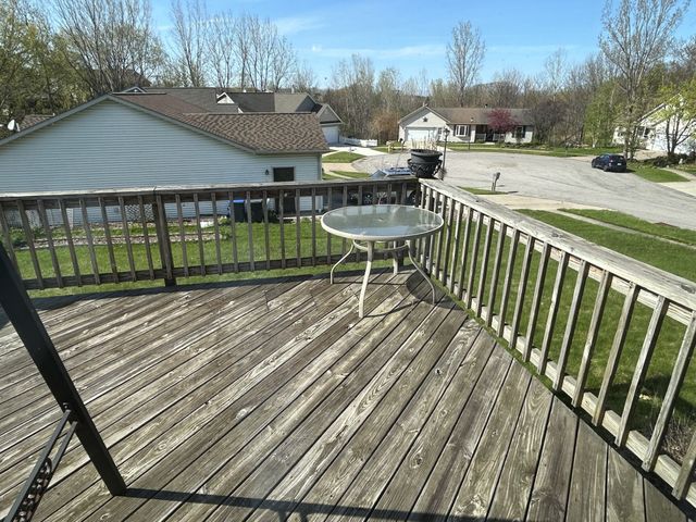 2504 BISON Court, Erie, PA 16509