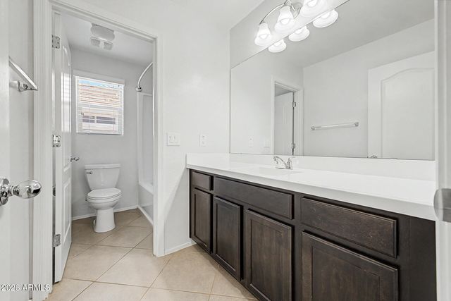 12039 W TETHER Trail, Peoria, AZ 85383