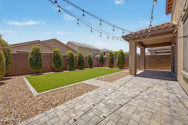 12039 W TETHER Trail, Peoria, AZ 85383