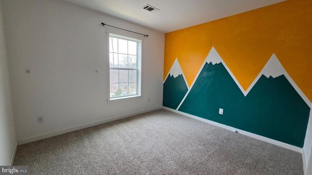 6784 HERBST RD, Red Lion, PA 17356