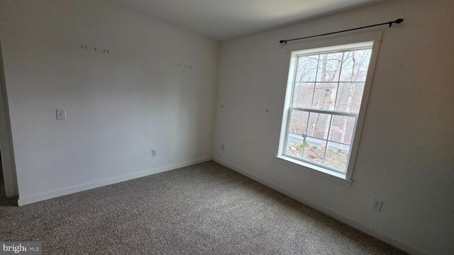 6784 HERBST RD, Red Lion, PA 17356