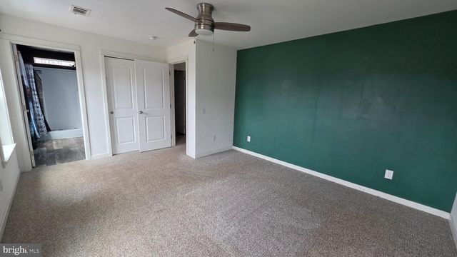 6784 HERBST RD, Red Lion, PA 17356