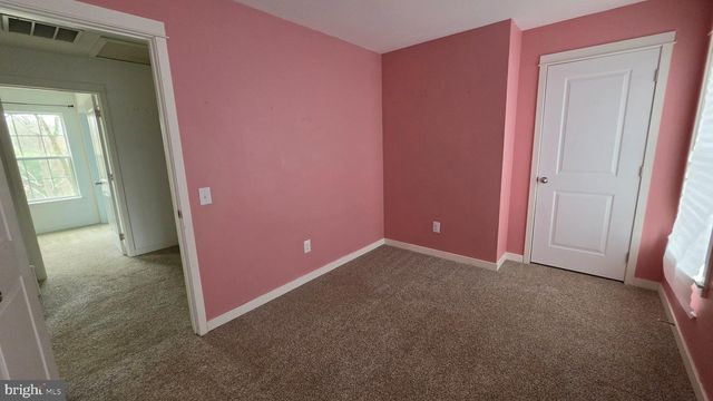 6784 HERBST RD, Red Lion, PA 17356
