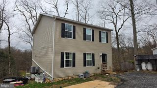 6784 HERBST RD, Red Lion, PA 17356