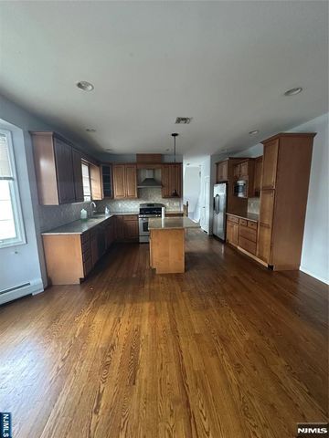 212 Cliff Street 2, Cliffside Park, NJ 07010