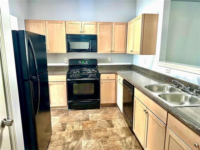 6078 Oak Bend Court, Riverdale, GA 30296