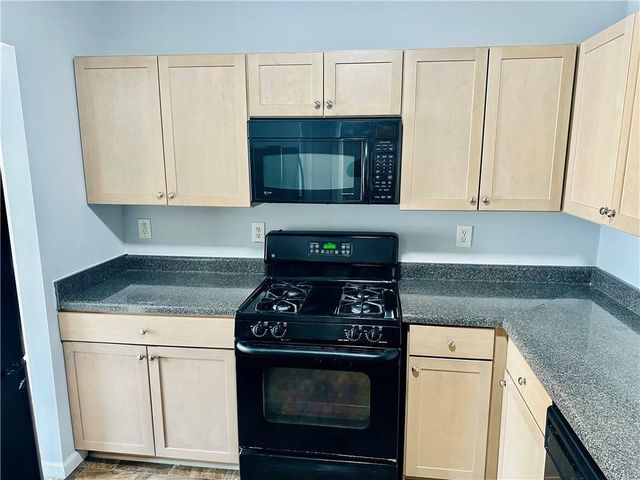 6078 Oak Bend Court, Riverdale, GA 30296