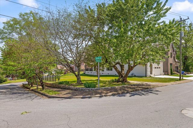 920 Forest Avenue, Chattanooga, TN 37405