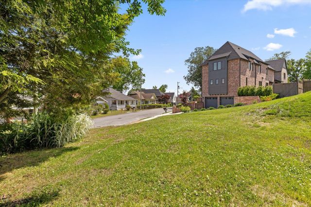 920 Forest Avenue, Chattanooga, TN 37405
