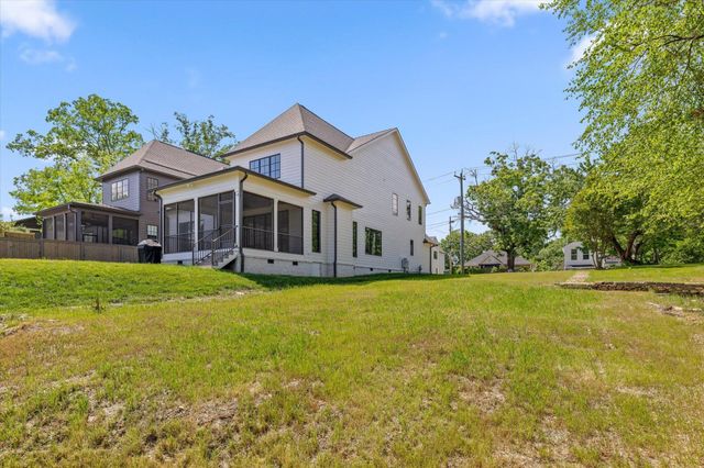 920 Forest Avenue, Chattanooga, TN 37405