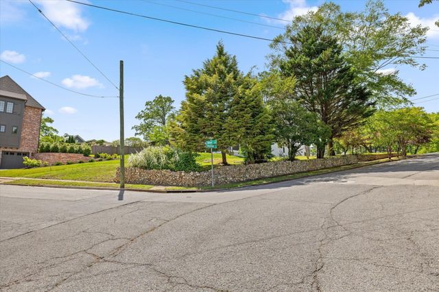 920 Forest Avenue, Chattanooga, TN 37405
