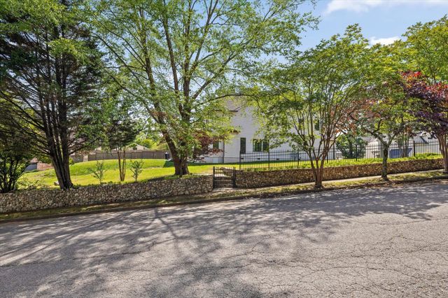 920 Forest Avenue, Chattanooga, TN 37405