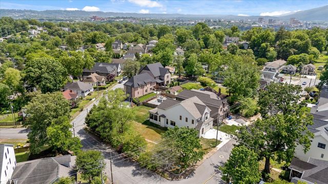 920 Forest Avenue, Chattanooga, TN 37405