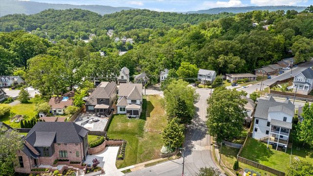 920 Forest Avenue, Chattanooga, TN 37405