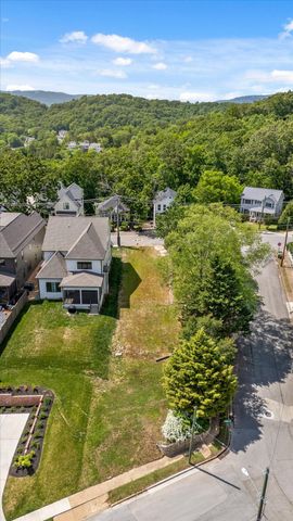 920 Forest Avenue, Chattanooga, TN 37405
