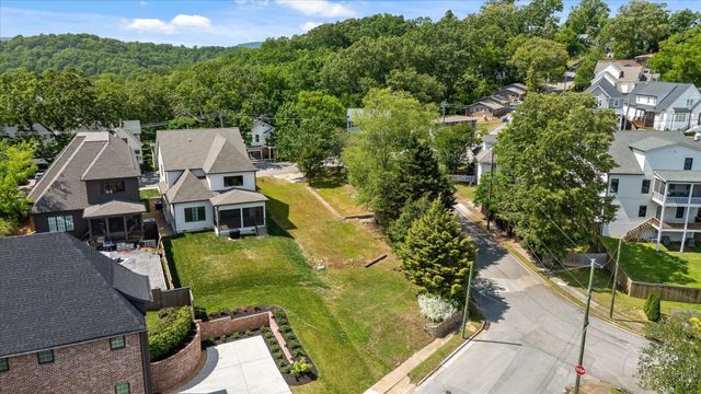 920 Forest Avenue, Chattanooga, TN 37405