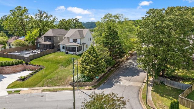 920 Forest Avenue, Chattanooga, TN 37405