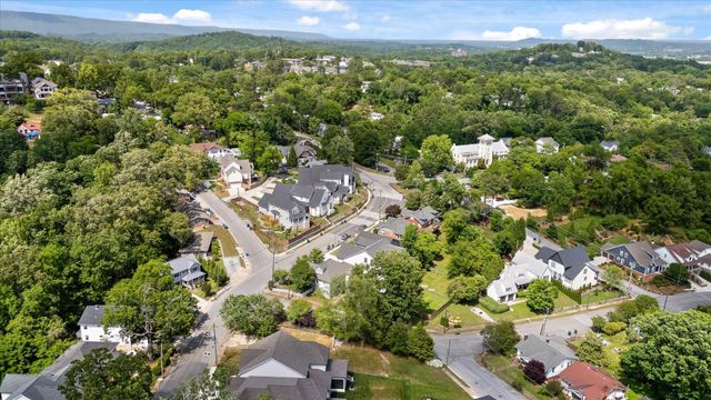 920 Forest Avenue, Chattanooga, TN 37405