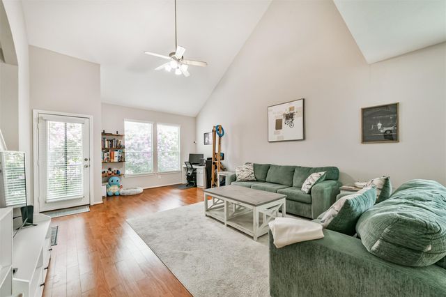 1715 Stuart Street, Houston, TX 77004