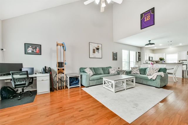 1715 Stuart Street, Houston, TX 77004