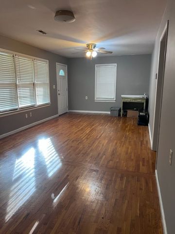 253 Woodland Acres Rd, Paris, TN 38242