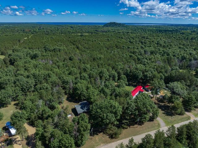 W4995 Norwood Drive, Necedah, WI 54646