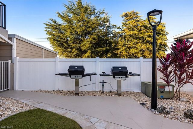 902 SW 48th TER # 103, Cape Coral, FL 33914