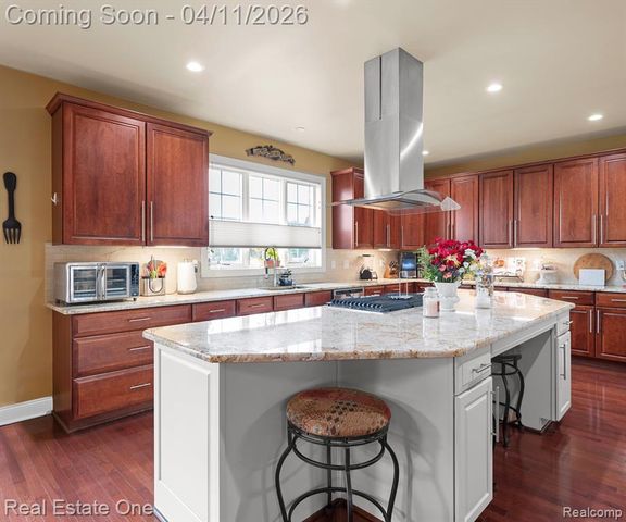 50437 Tamarack Trail, Northville, MI 48168