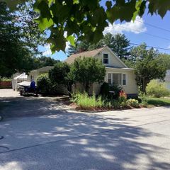 108 Arizona Street, Manchester, NH 03104