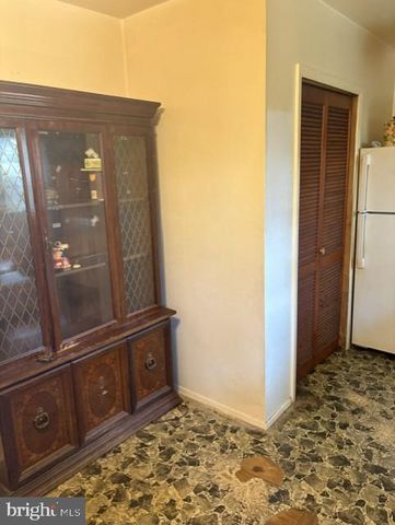 318 LAUREL BLVD, Lanoka Harbor, NJ 08734